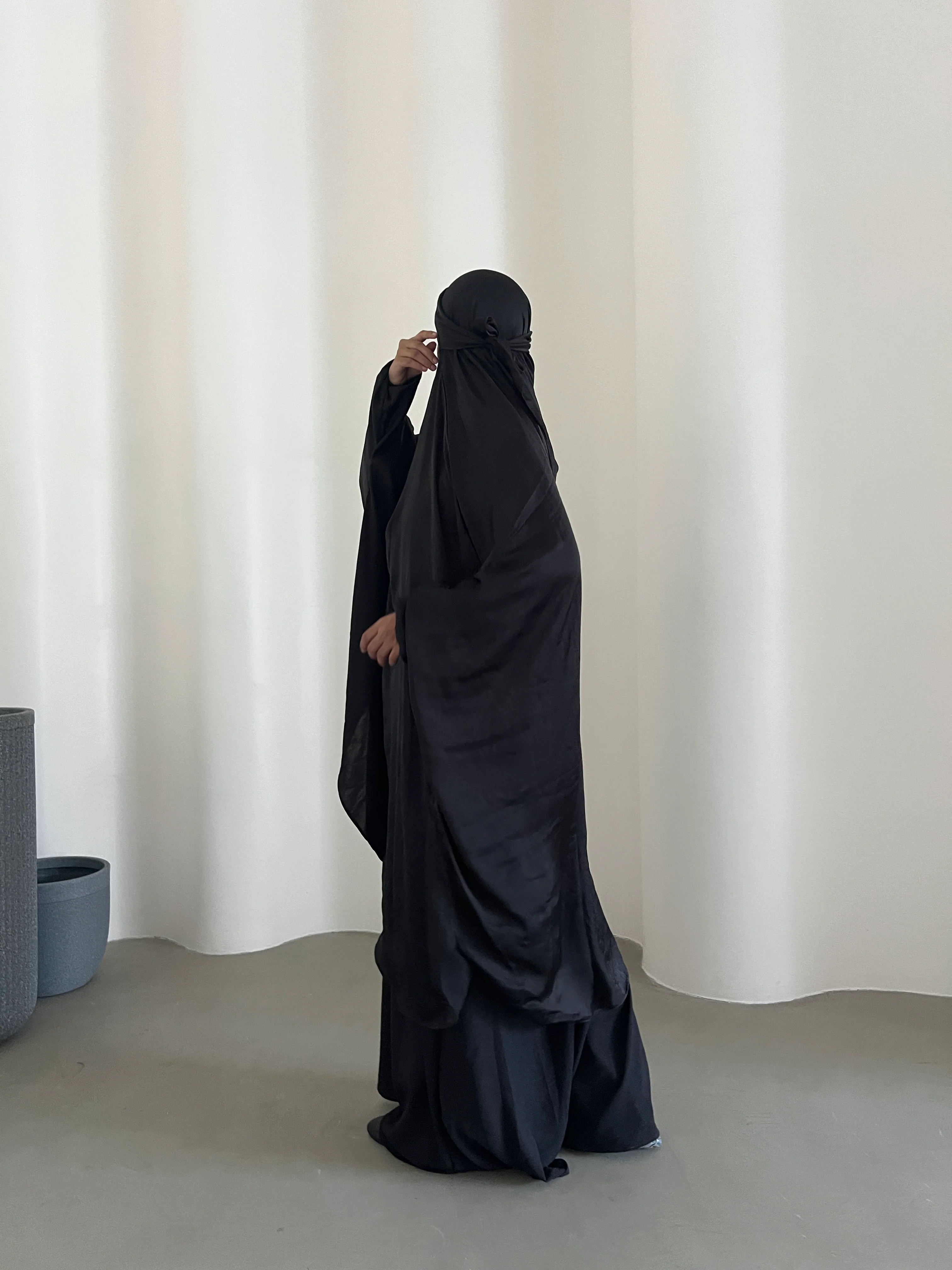 Essential Travel jilbab - Black